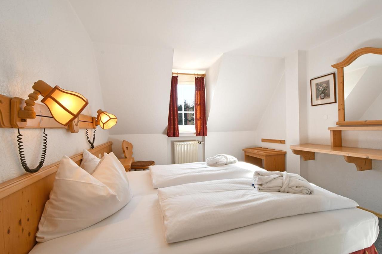 Landhotel Altes Zollhaus Hermsdorf  Ngoại thất bức ảnh